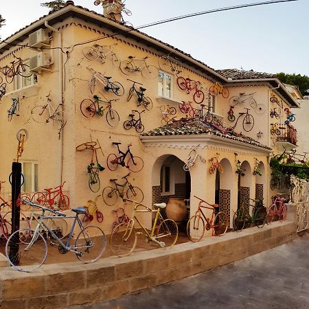 La Casa De Las Bicicletas Cazorla Eksteriør billede